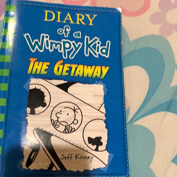jeff kinney - Picture 1 of 2